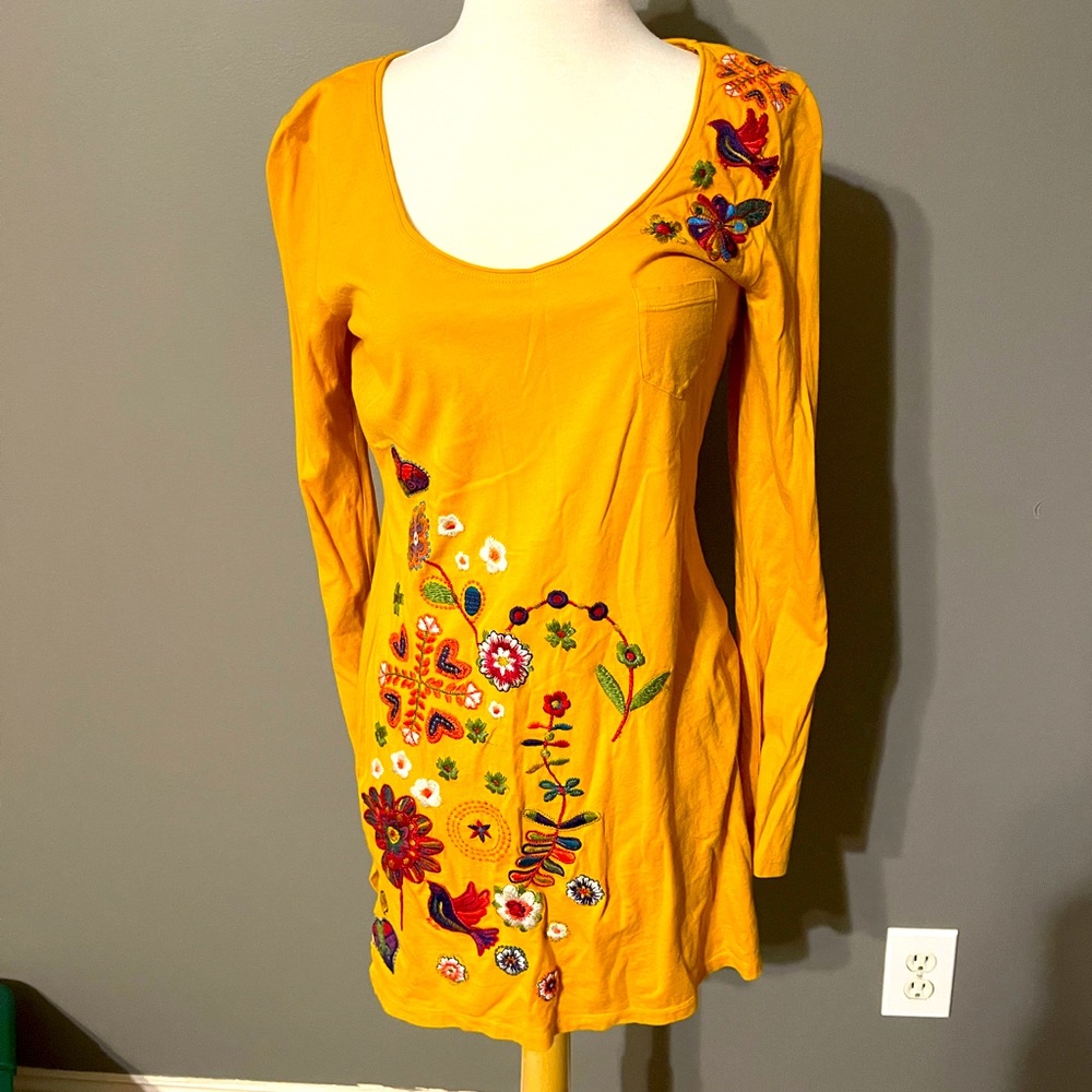 Johnny Was golden yellow tunic small embroidery